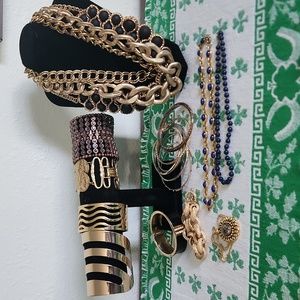 Pre-owned Gold Tone Jewelry Lot